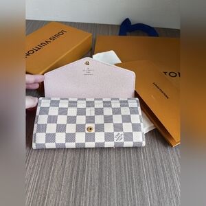 Louis Vuitton Sarah Wallet